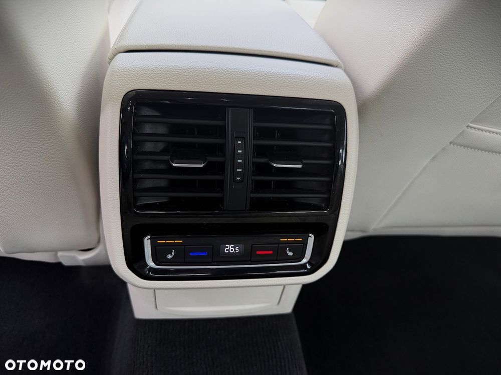 Volkswagen Passat 2.0 TSI 4Mot Elegance DSG - 36