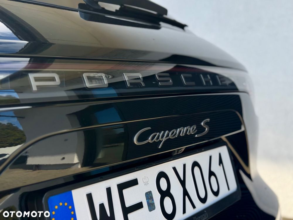 Porsche Cayenne S Platinum Edition - 9