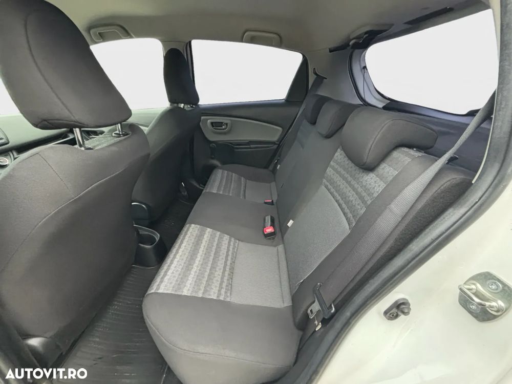Toyota Yaris 1.33 L Dual VVT-i 5D Luna - 6