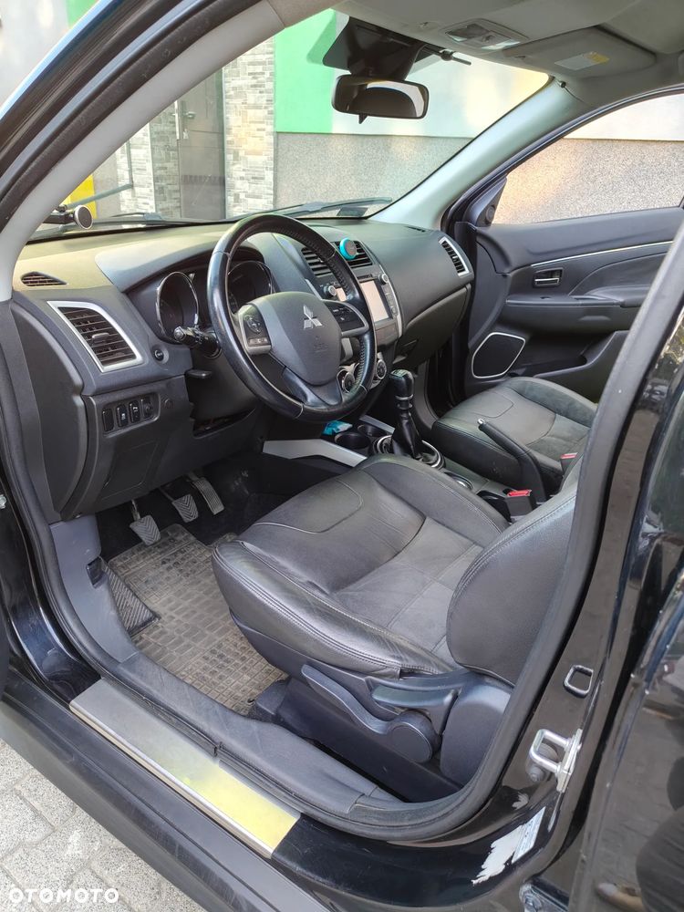 Mitsubishi ASX - 8