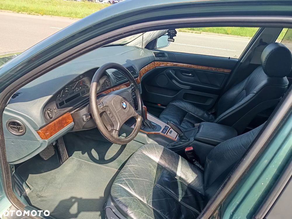 BMW Seria 5 - 14