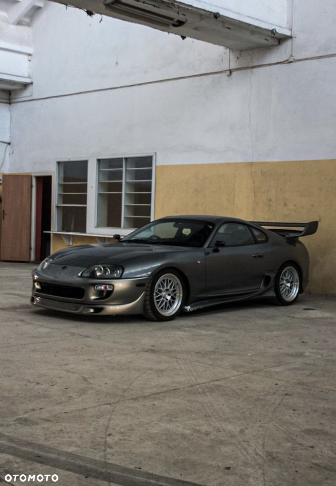 Toyota Supra - 1