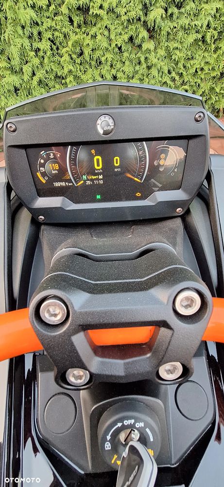 Can-Am Spyder - 7