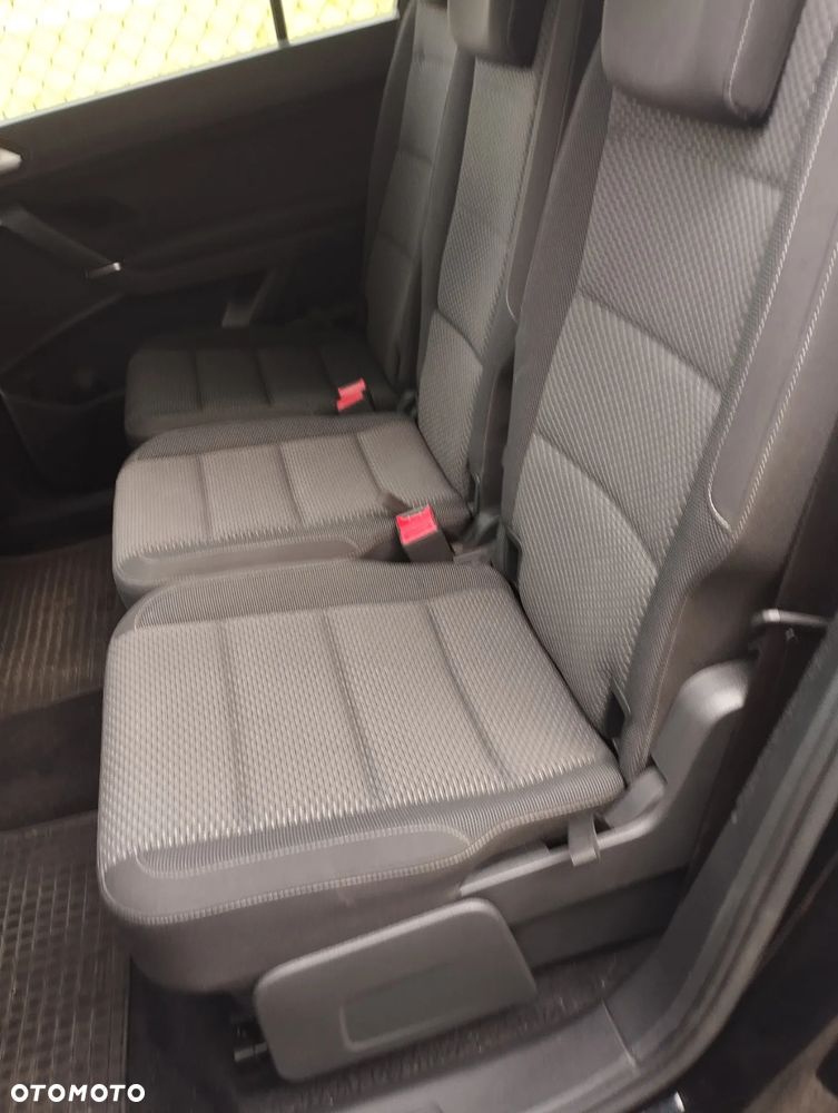 Volkswagen Touran 1.4 TSI BMT Comfortline - 17