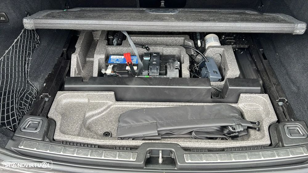 Volvo XC 60 2.0 T6 PHEV R-Design AWD - 7