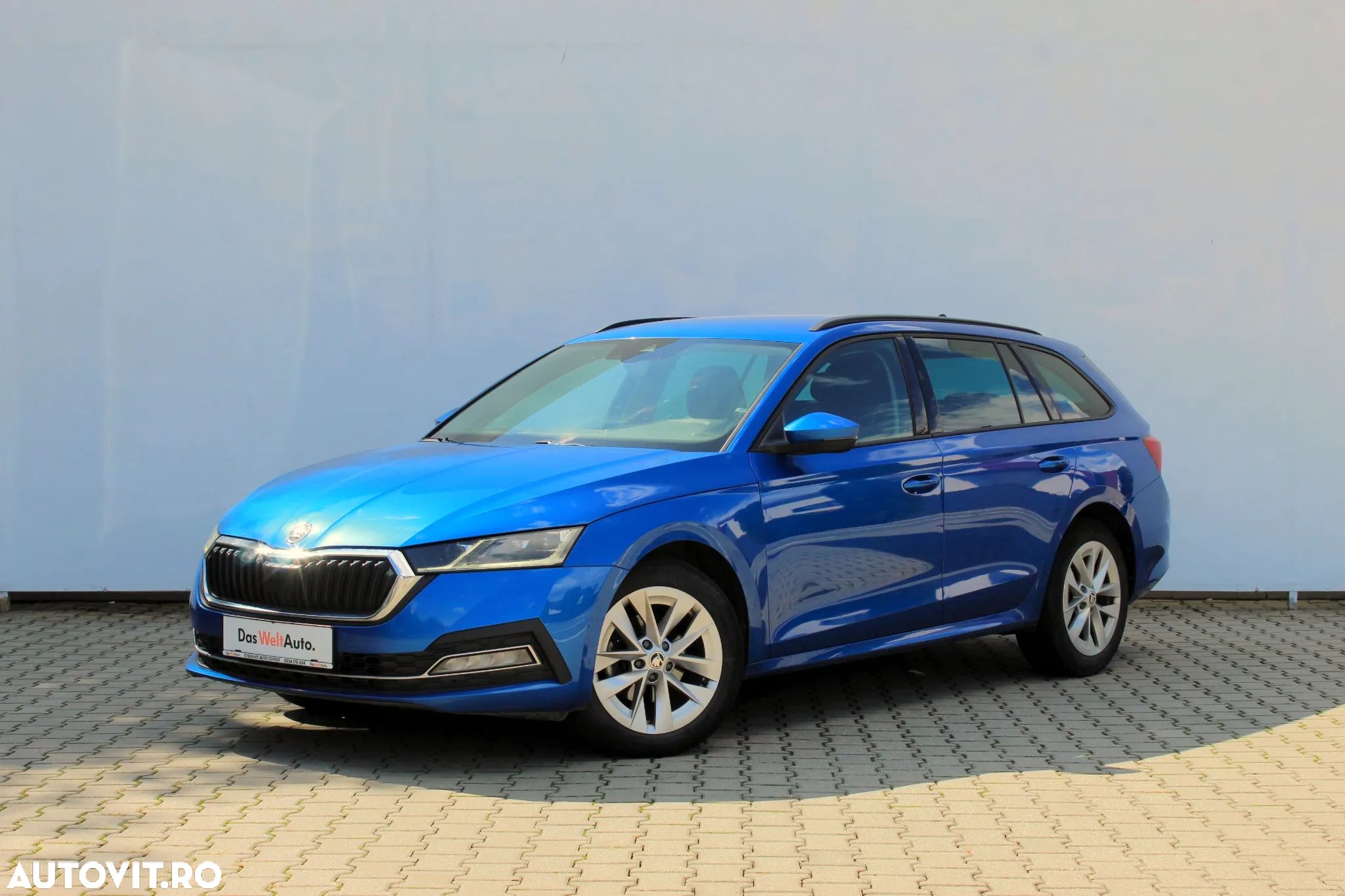 Skoda Octavia Combi 2.0 TDI DSG Style - 1