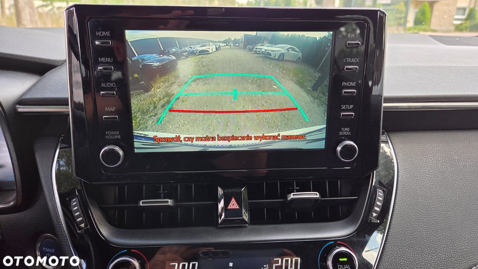 Toyota Corolla 1.8 Hybrid GPF Comfort - 22
