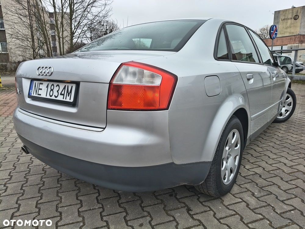 Audi A4 Limousine - 5