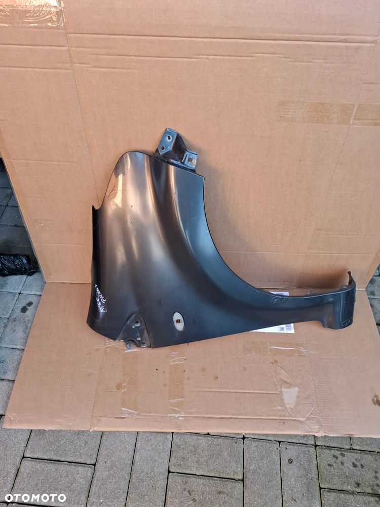 Prawy przedni błotnik Toyota Aygo