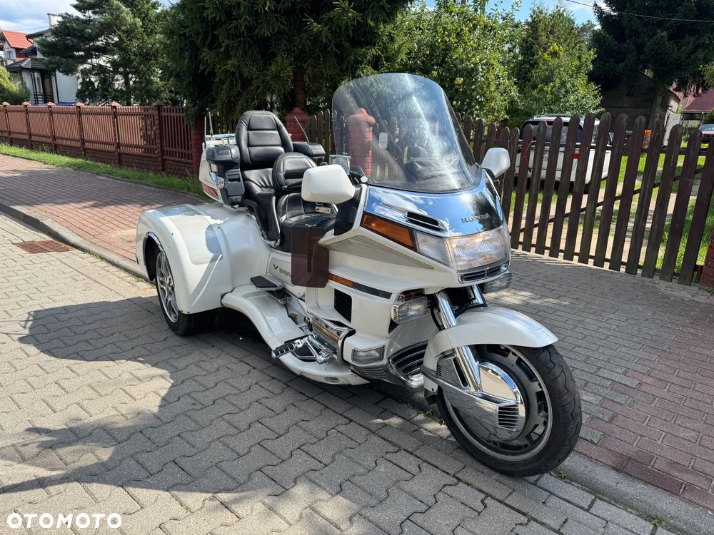 Honda GL - 10