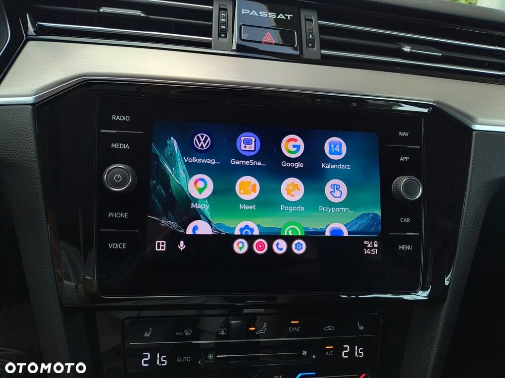 Volkswagen Passat - 36