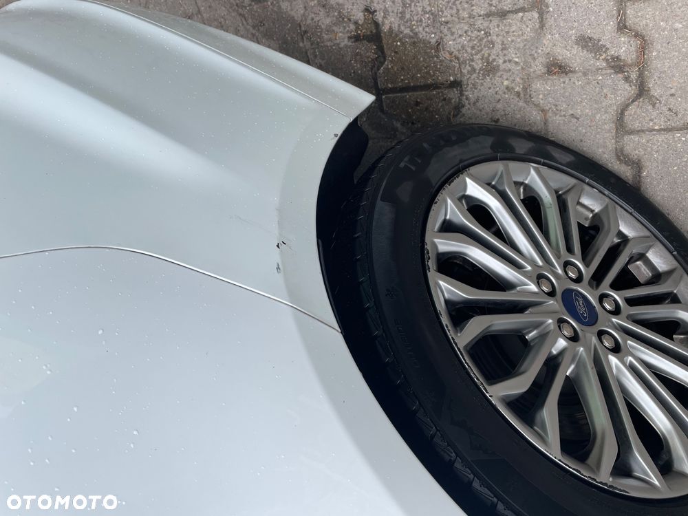 Ford Mondeo - 12