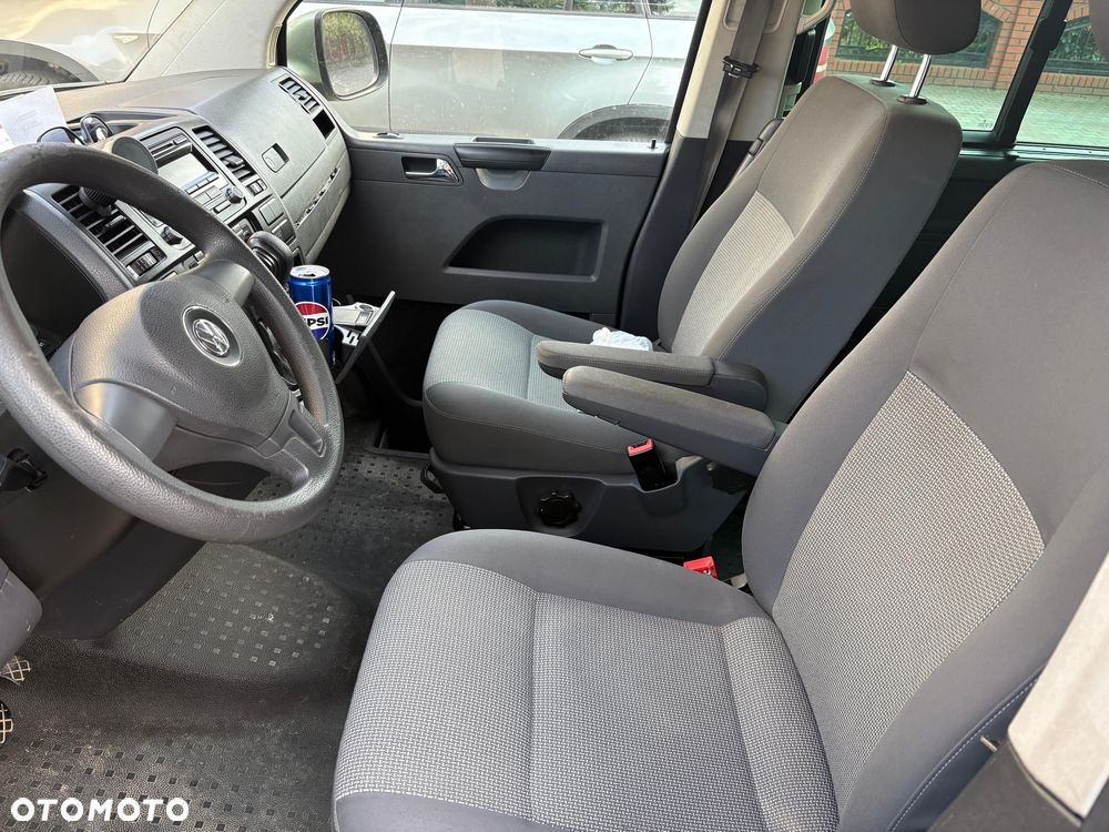 Volkswagen Caravelle 2011 photo 4