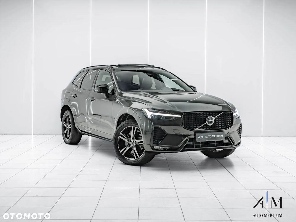 Volvo XC 60 B5 D AWD Ultimate Dark - 2