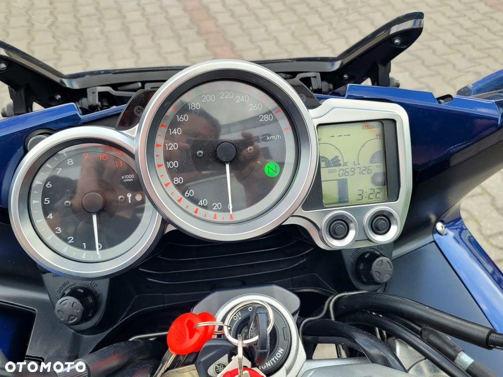 Yamaha FJR - 17