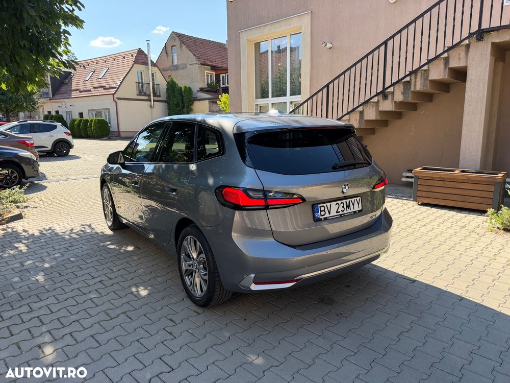 BMW Seria 2 218d AT - 11