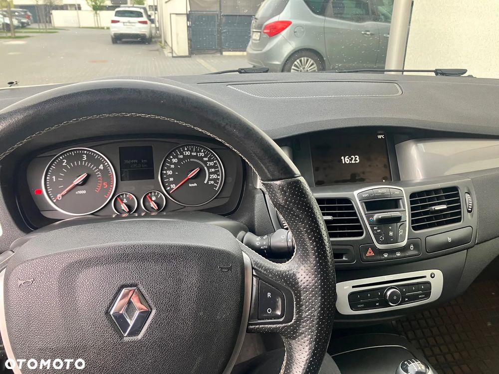 Renault Laguna 2.0 dCi Limited - 11