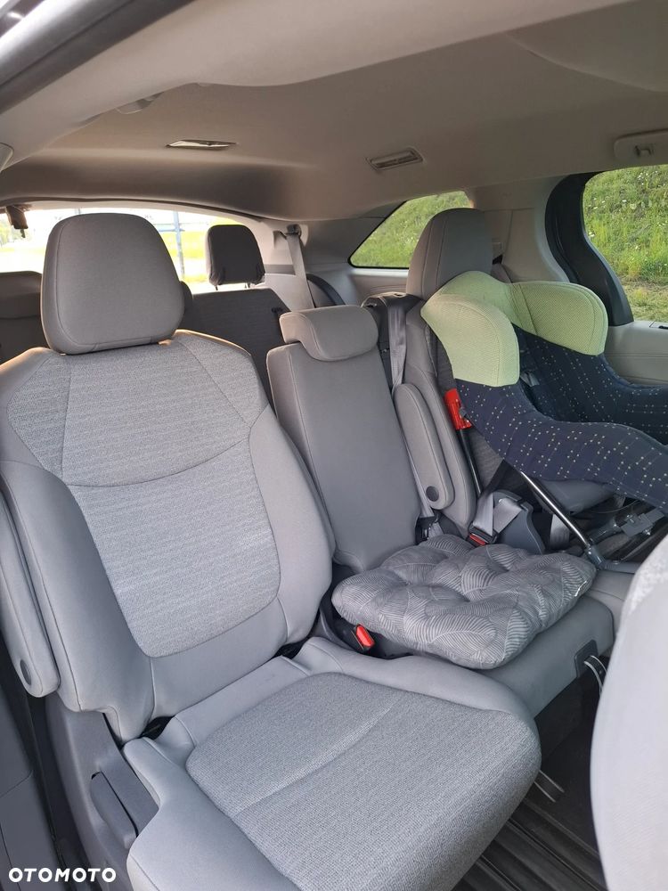 Toyota Sienna - 23