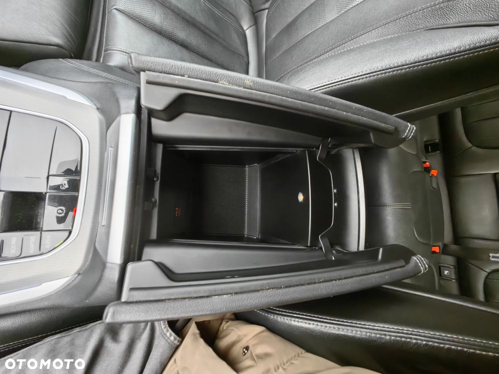 BMW X5 xDrive25d - 32