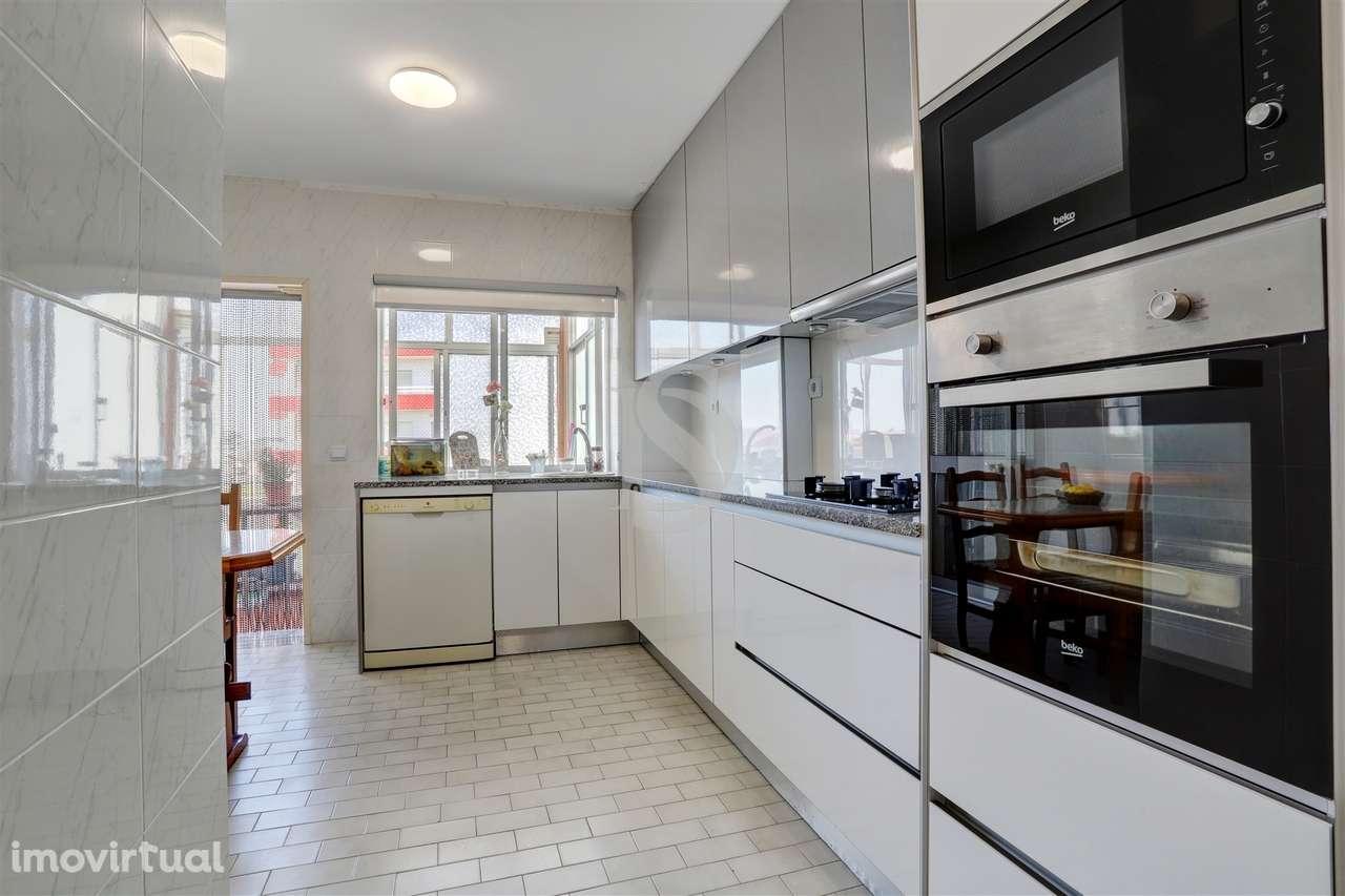 Apartamento T3 a 400m da praia - Grande imagem: 3/36