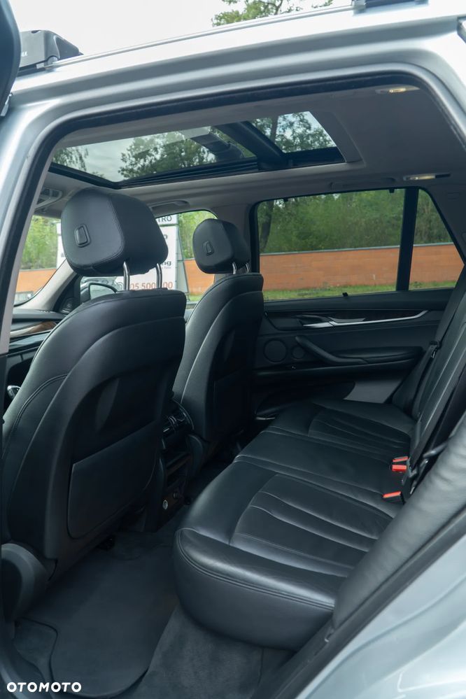 BMW X5 xDrive35i Edition Exclusive - 24