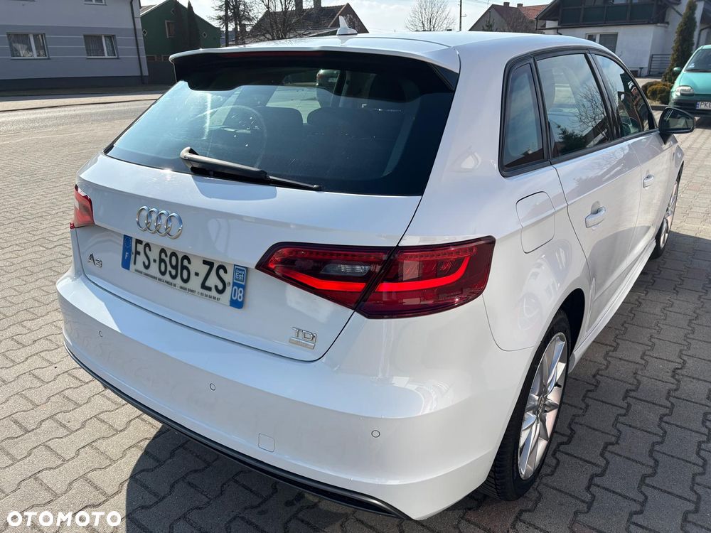 Audi A3 Sportback 1.6 TDI (clean diesel) S line Sportpaket - 7