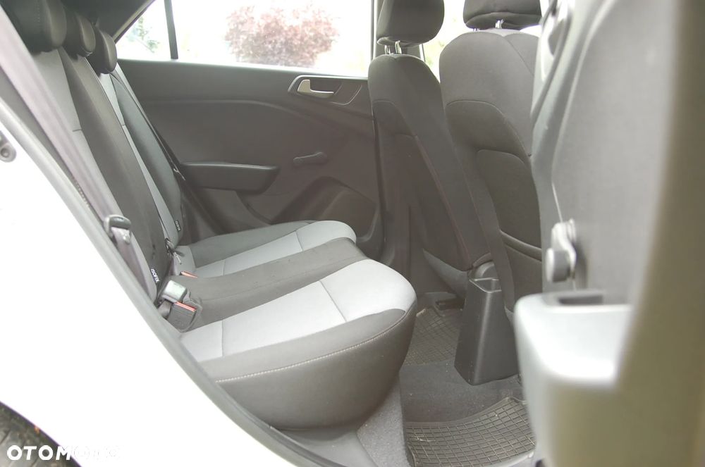 Hyundai i20 1.2 BlueDrive Comfort - 12