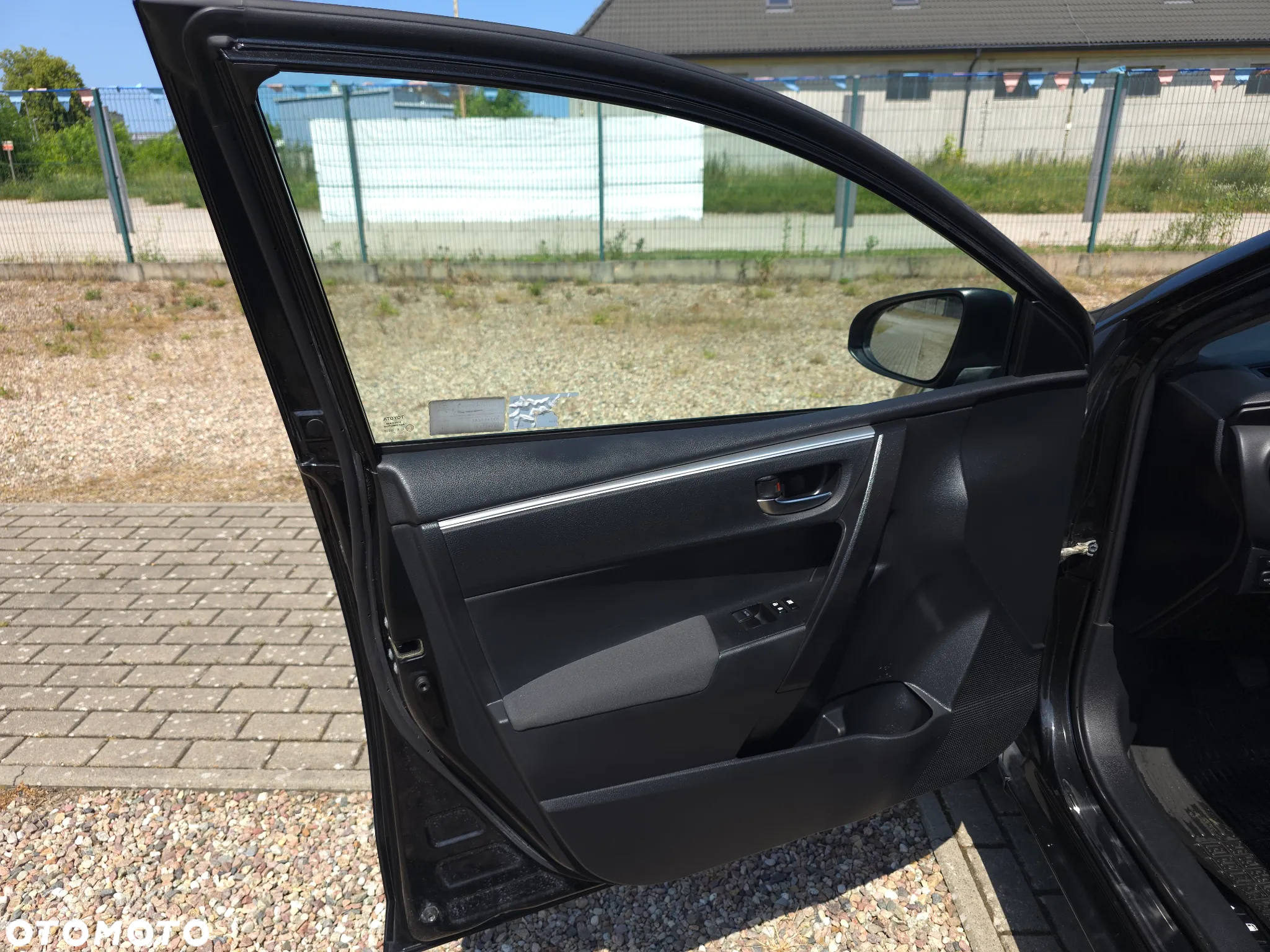 Toyota Corolla 1.6 Active EU6 - 17