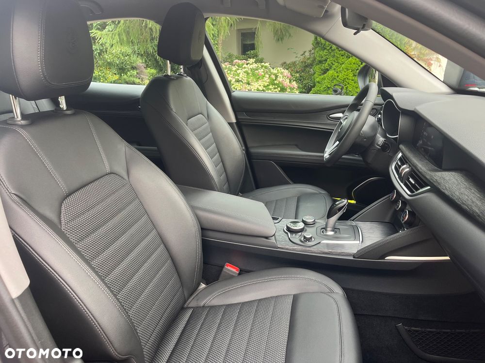 Alfa Romeo Stelvio 2.0 Turbo Sprint Q4 - 26