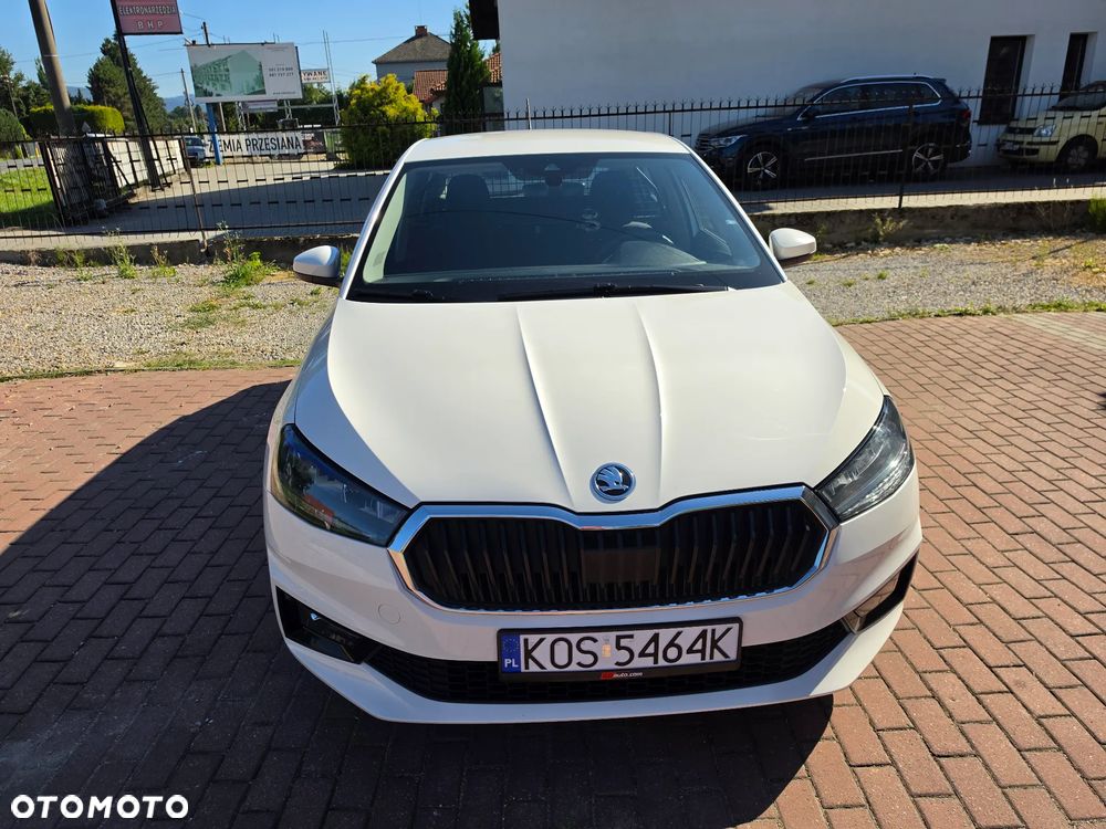 Skoda Fabia 1.0 Essence - 5