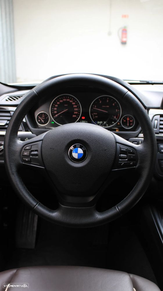 BMW 320 d Sport-Aut. Luxury Line - 47