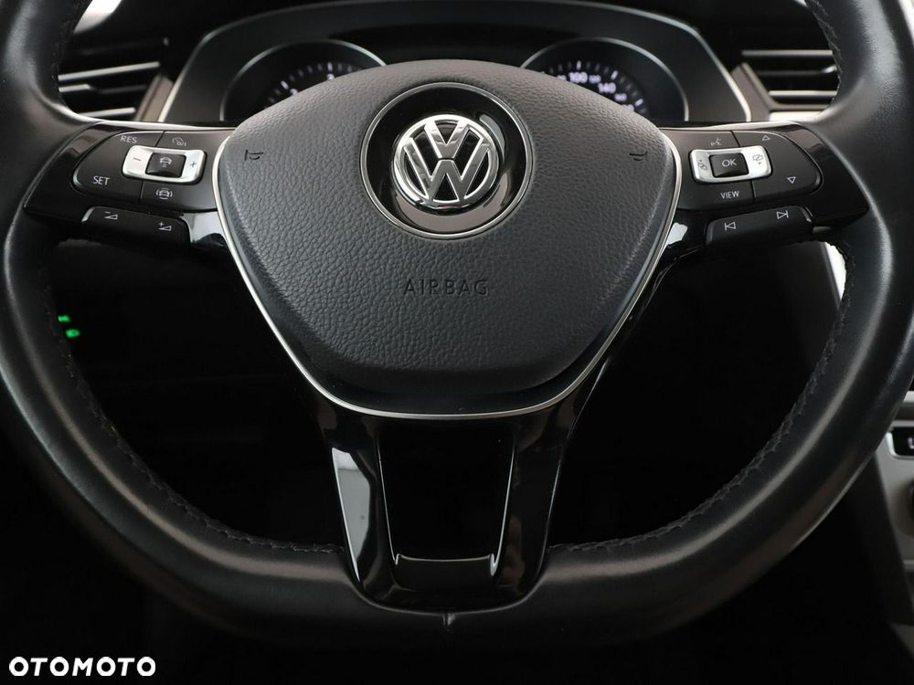 Volkswagen Passat Variant 1.6 TDI (BlueMotion Technology) DSG Comfortline - 22