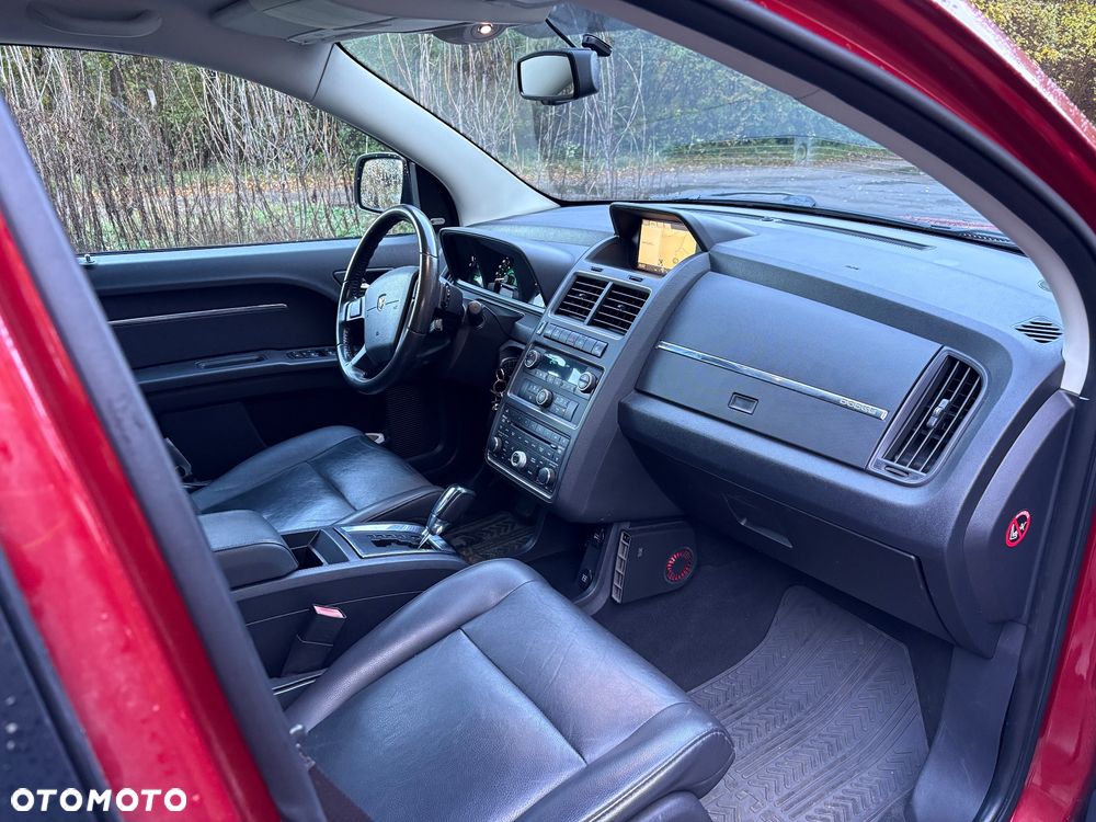 Dodge Journey 2.7 V6 R/T - 11