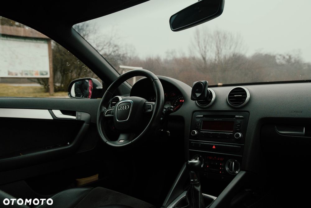 Audi A3 Sportback 1.4 TFSI S line Sportpaket (plus) - 20