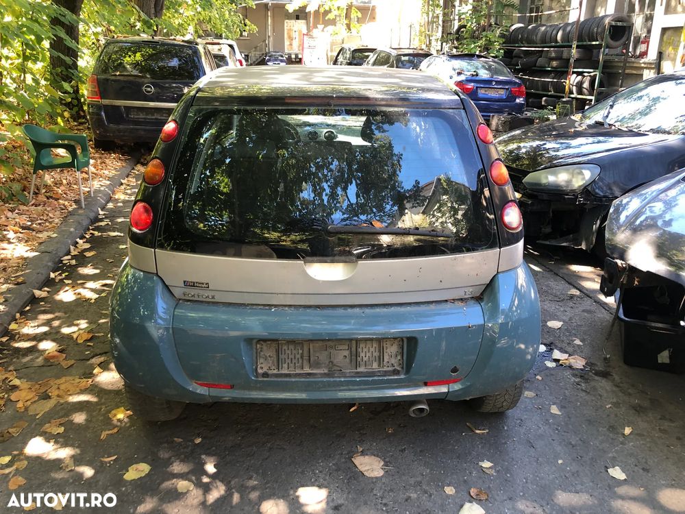 Dezmembrez Smart ForFour bleo 2006 automat 1,3 benzina - 2