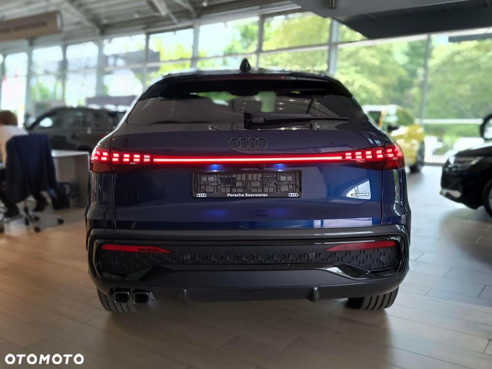 Audi Q5 Sportback - 5