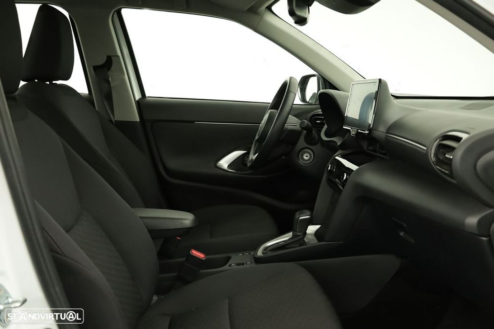 Toyota Yaris Cross 1.5 HDF Comfort - 19