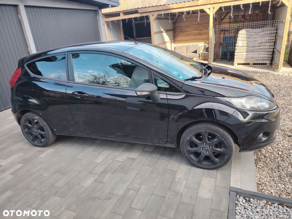 Ford Fiesta 1.25 Titanium EU5 - 1