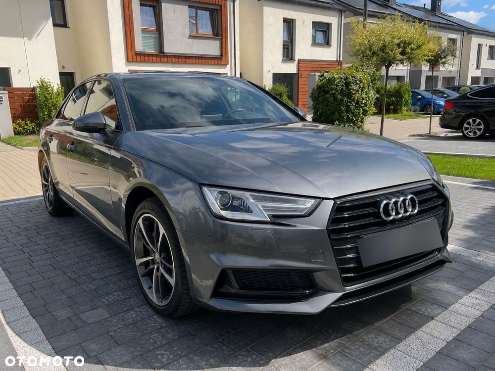 Audi A4 Limousine 40 TFSI S tronic - 4