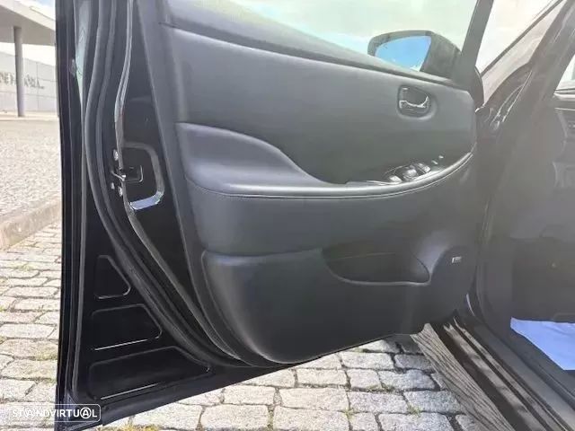 Nissan Leaf Tekna Two Tone+ProPilot Park - 23