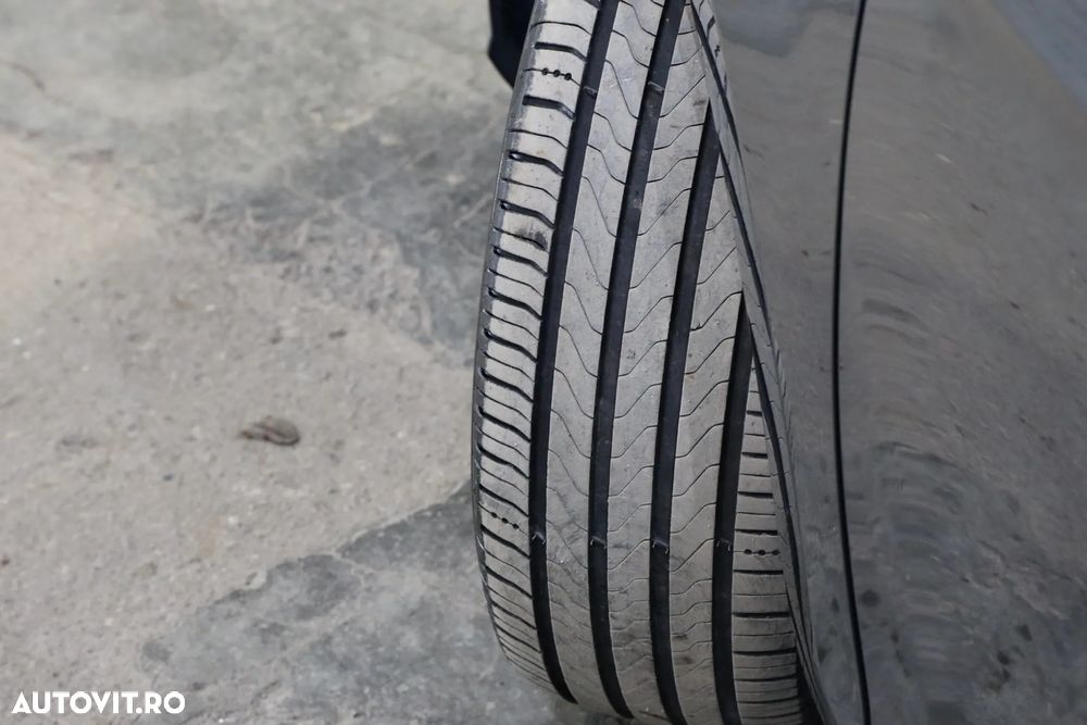 Volkswagen Golf 2.0 TDI DSG Comfortline - 32