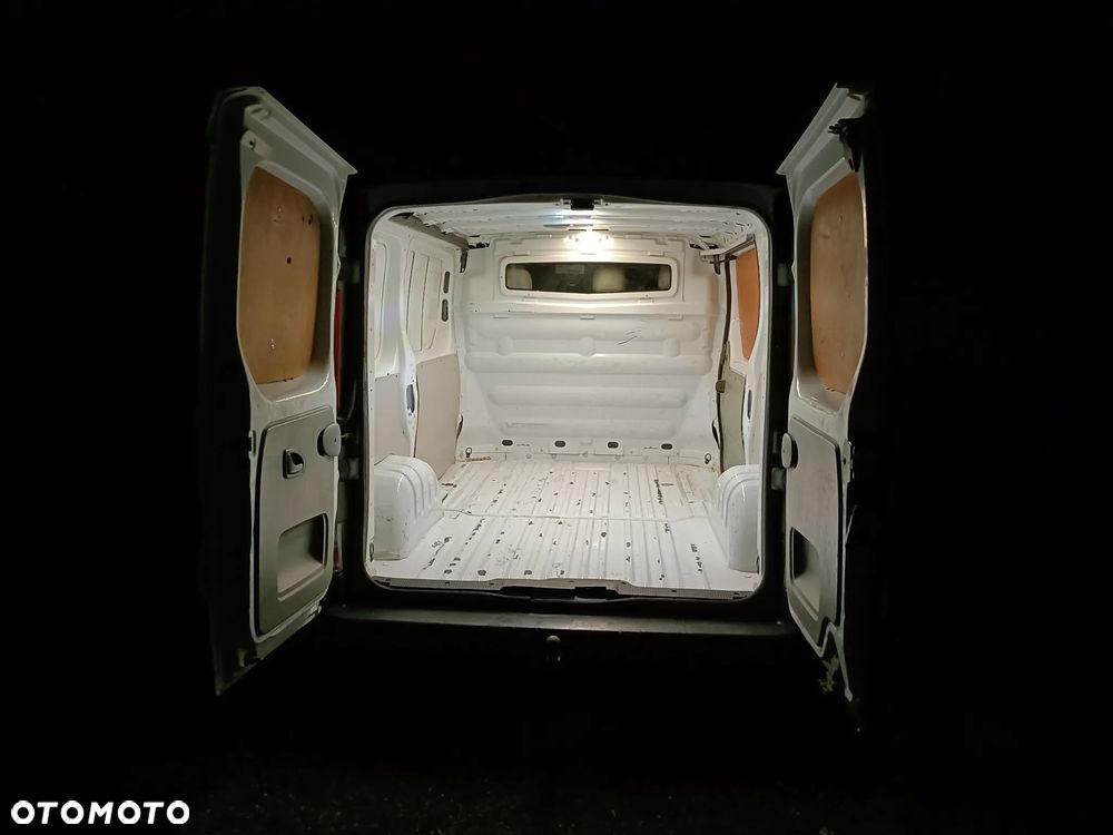 Opel Vivaro L1H1 Tour Cosmo - 6