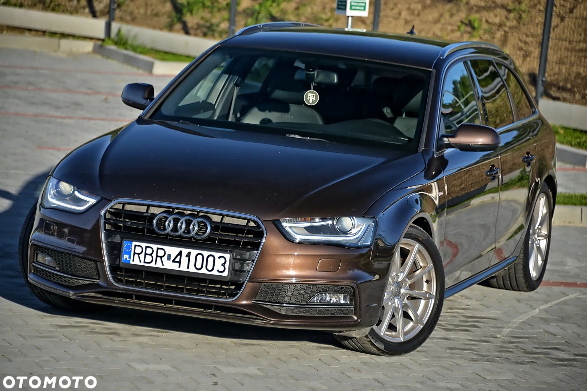 Audi A4 - 1