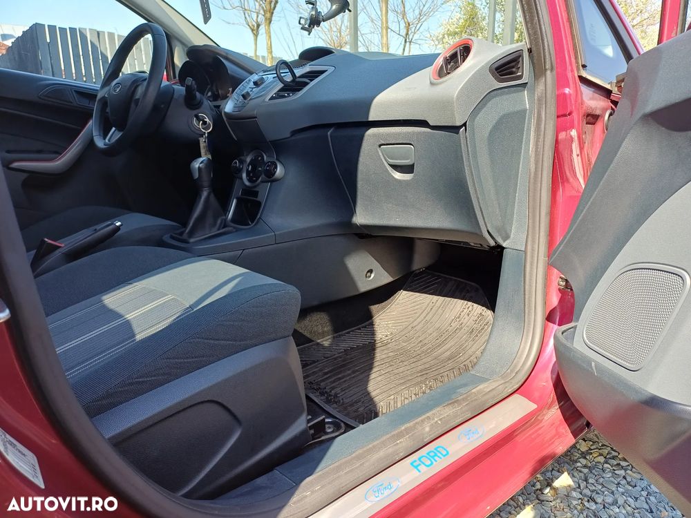 Ford Fiesta 1.4i Trend - 8