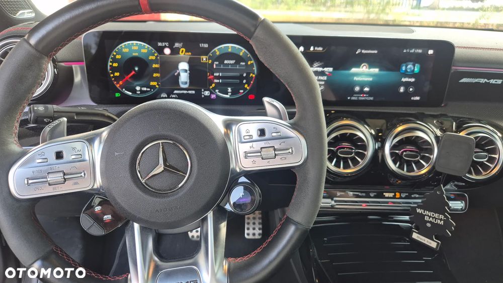 Mercedes-Benz CLA AMG 45 S 4-Matic 8G-DCT - 24