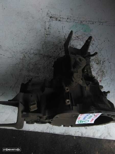 CAIXA VELOCIDADES HYUNDAI MATRIX 2004 - 3