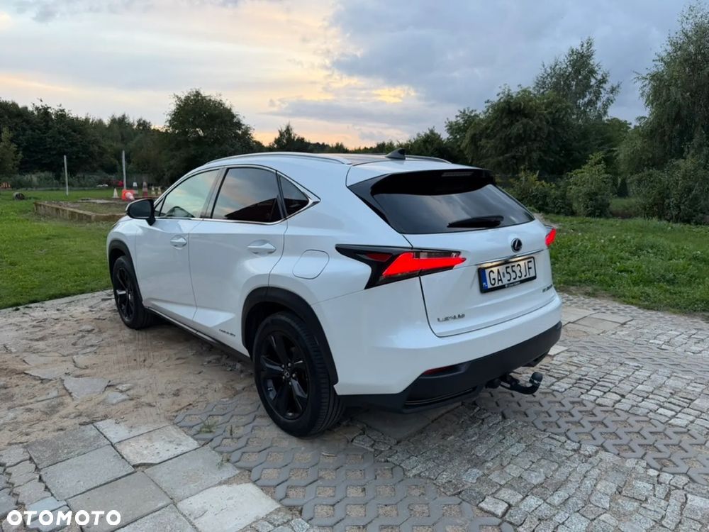 Lexus NX 300h Elite AWD - 5