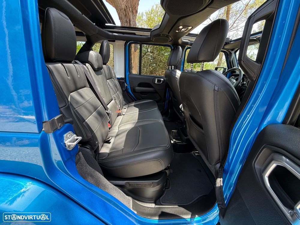 Jeep Wrangler Unlimited 2.0 4xe Plug-In Hybrid Softtop Sahara - 18