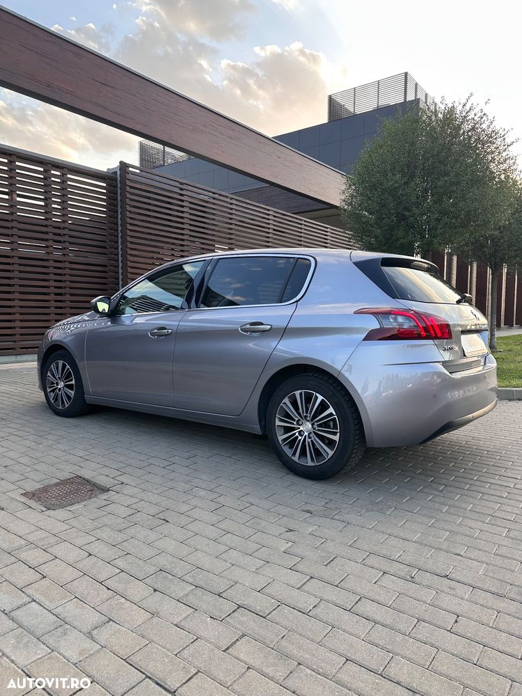 Peugeot 308 PureTech 130 GPF EAT8 Stop & Start Allure Business-Paket - 21