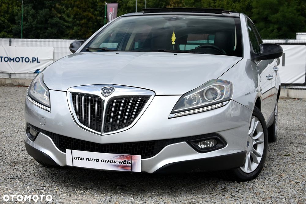 Lancia Delta 1.6 MultiJet 16v Gold - 23